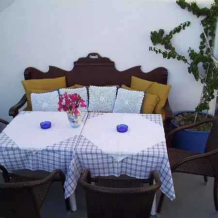 Ancient Thera Apart-hotel Perissa (Santorini)