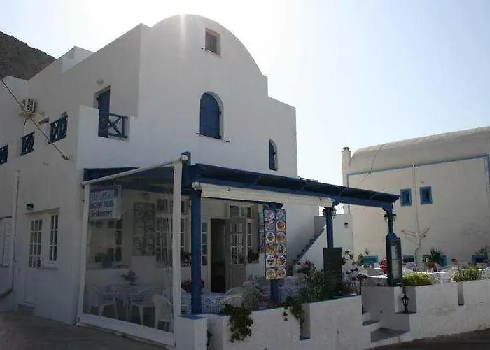 Ancient Thera מלון דירות