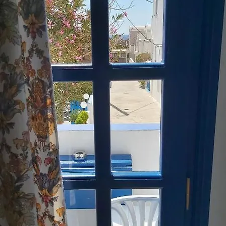 Ancient Thera 3* Perissa (Santorini)