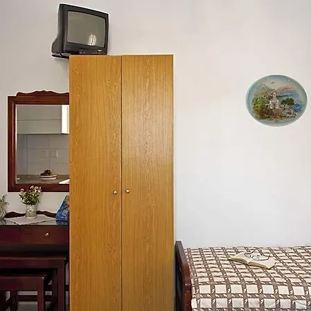 Apartahotel Ancient Thera 3*