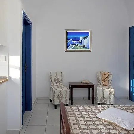 Ancient Thera 3* Perissa (Santorini)