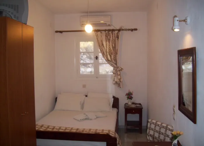 Apartmanhotel Ancient Thera Perísza