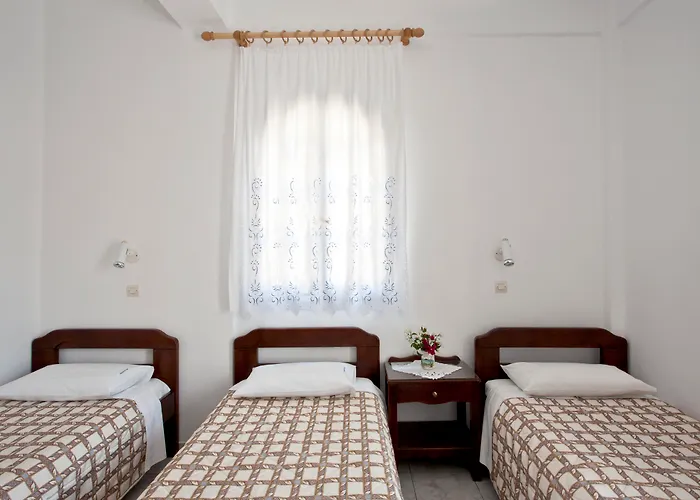 Ancient Thera Apartmanhotel Perísza