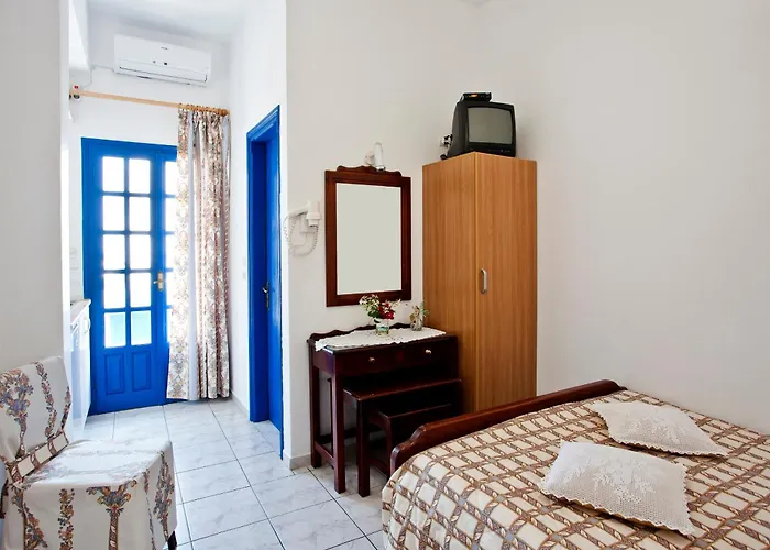 Apartmanhotel Ancient Thera Perísza