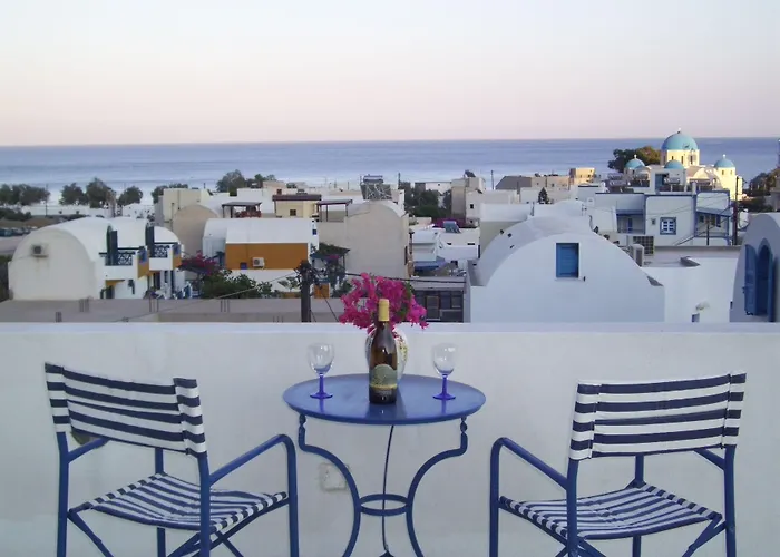 Ancient Thera Aparthotel Perissa (Santorini)