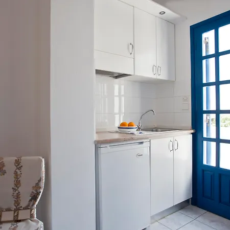 Hotel apartamentowy Ancient Thera 2*