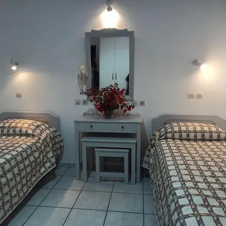 Hotel apartamentowy Ancient Thera 2*