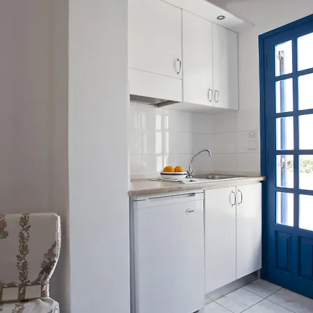 Ancient Thera 3* Perissa (Santorini)