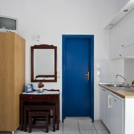 Ancient Thera 3* Perissa (Santorini)