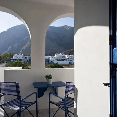 Lägenhetshotell Ancient Thera 3*