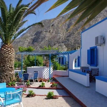 Ancient Thera 아파트호텔 3*