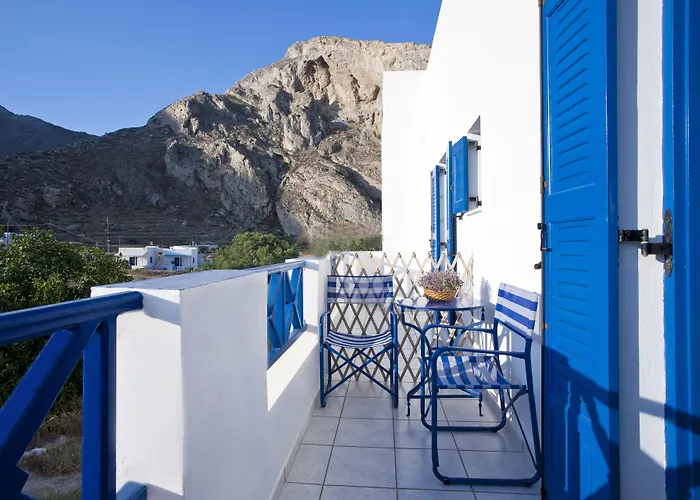 αρχαία θήρα 3* Περίσσα